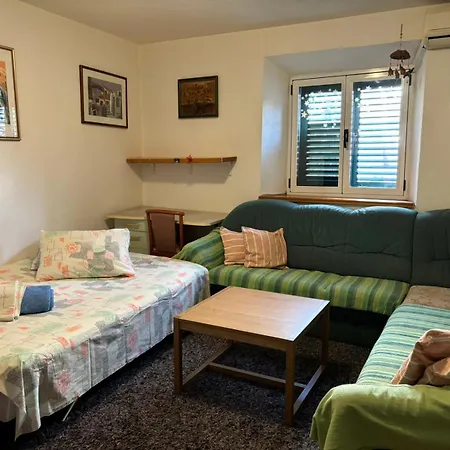 Hana Apartment Makarska