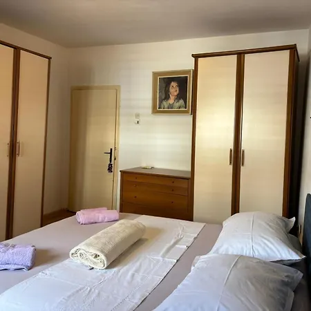 Hana * Makarska